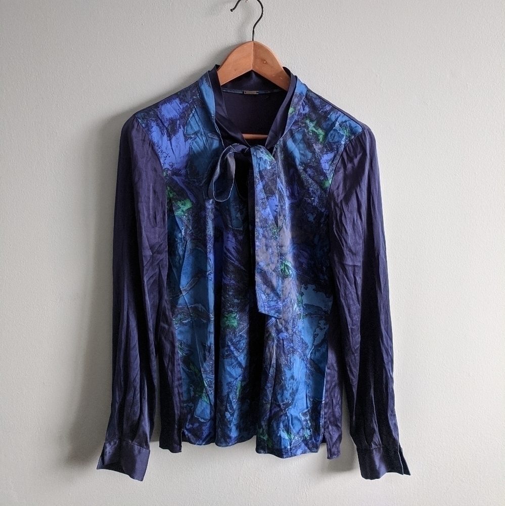 𝅺elie TAHARI silk blend neck tie blouse blue small